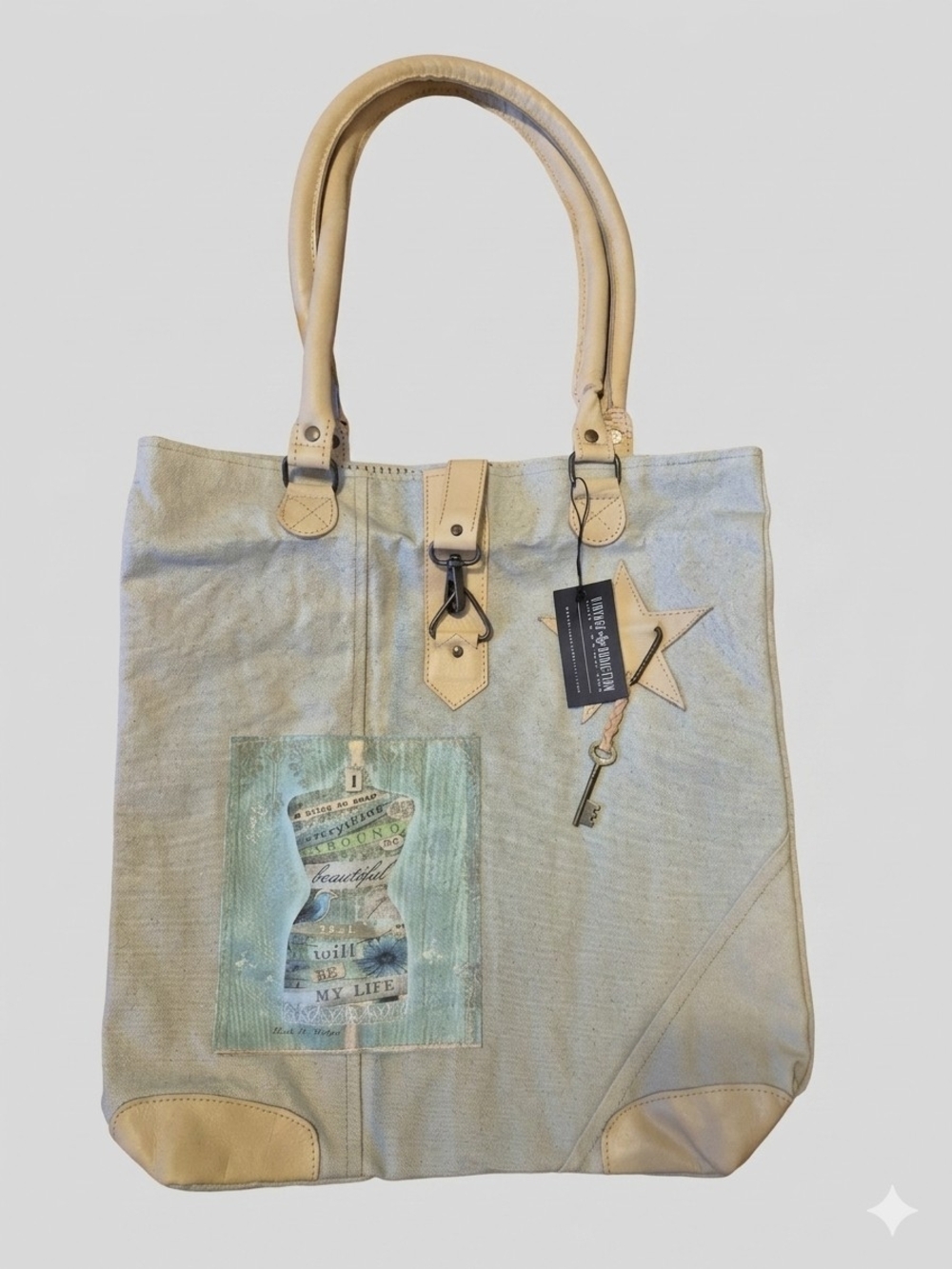 NWT Vintage Addiction Beautiful Body Canvas Tote Bag with Key Charm  (0069)